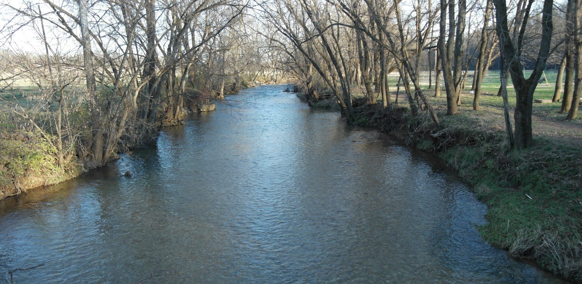 UA Researcher Tracks the Source of Pathogen Pollution in the Illinois River Watershed